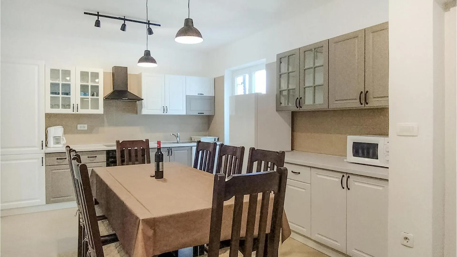Gorgeous Home In Porec With Wifi